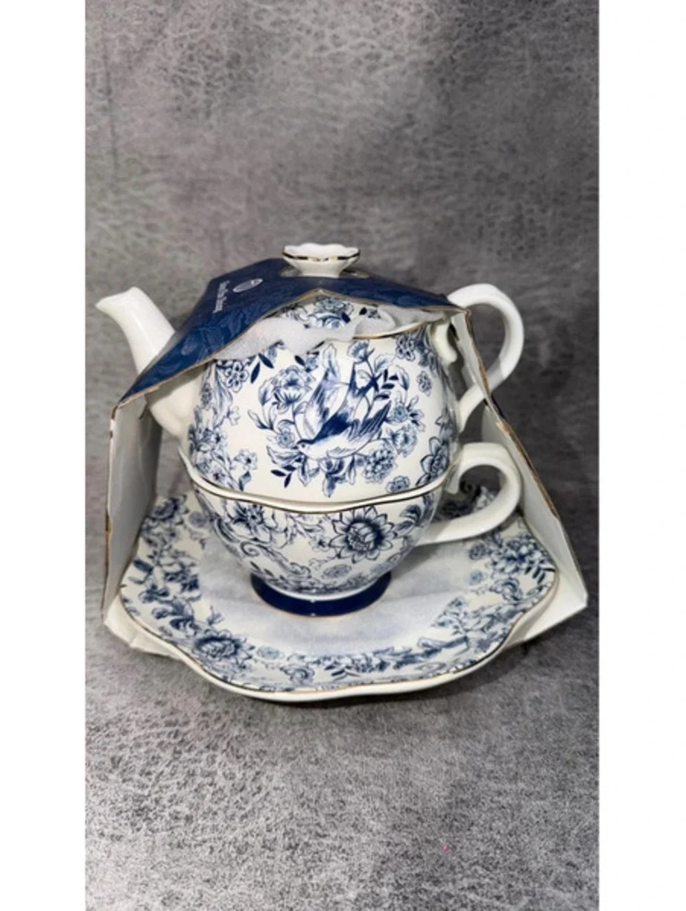 New Eaton Fine Dining Blue White Bird Floral Tea For One China Set Gold Trim